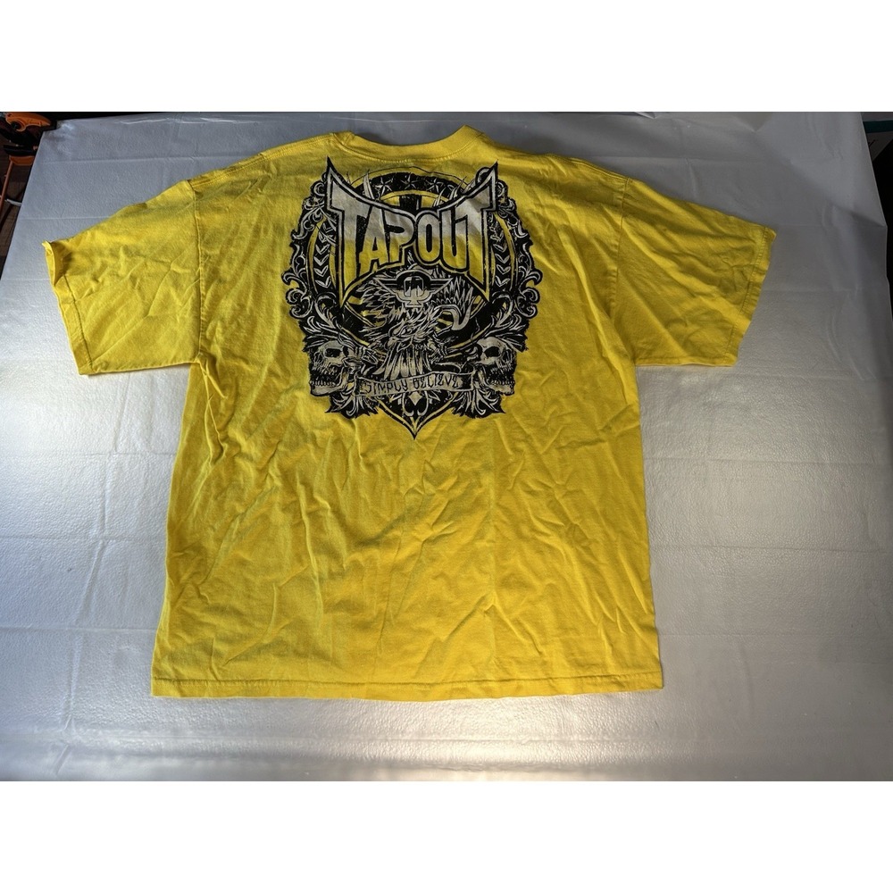 Vintage Y2K Tapout American Arrogant T Shirt Men's‎ 2XL Yellow Grunge Streetwear